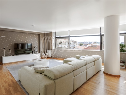 5-Bedroom duplex apartment, in Alvalade, Lisbon