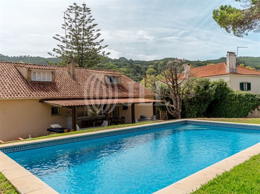 8 bedroom villa, with view, in Galamares, Sintra