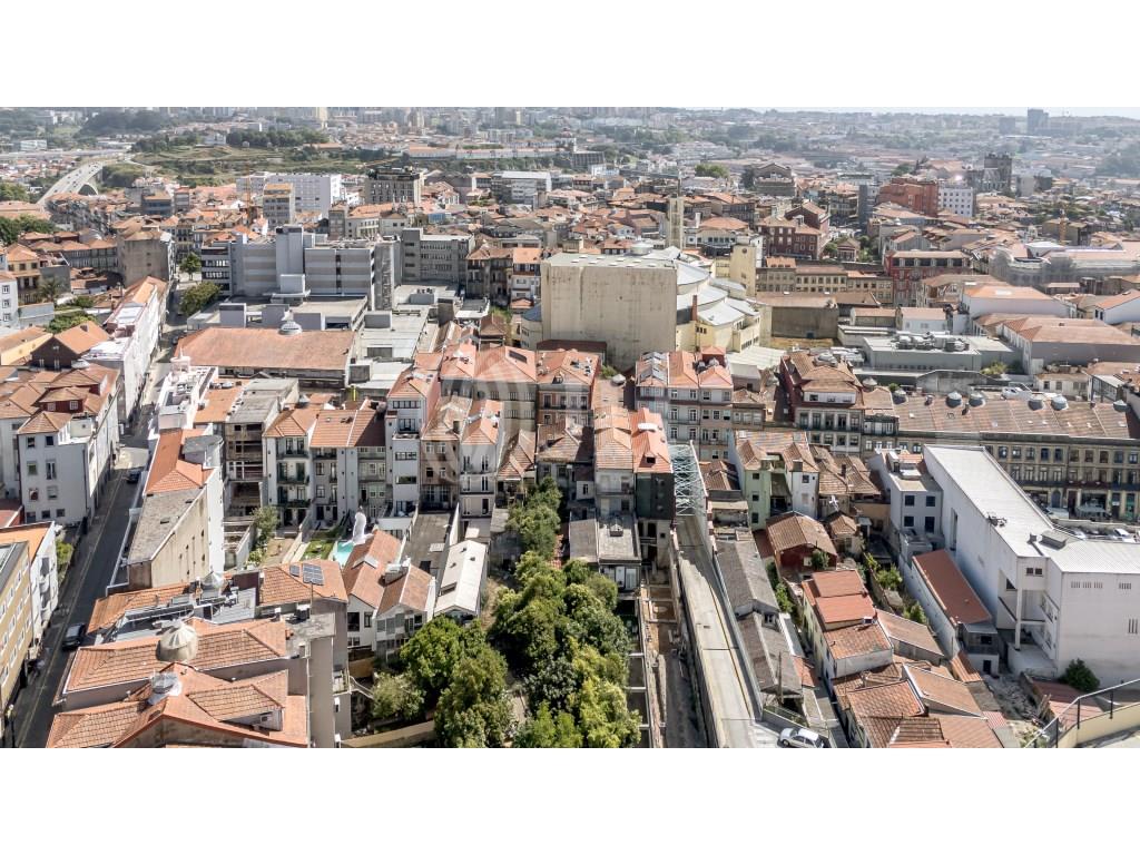 Building for Rehabilitation on Rua Formosa, Porto