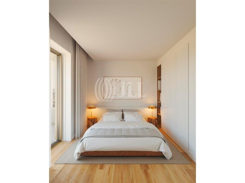 Appartement 3 pièces, dans le Fernão Magalhães 127, à Bonfim, Porto