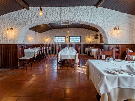Restaurant in Cabo da Roca, Azoia, Colares