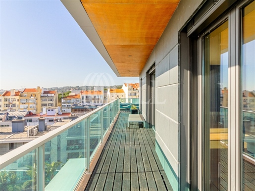 3-Bedroom apartment penthouse in Infante à Lapa, Lisbon