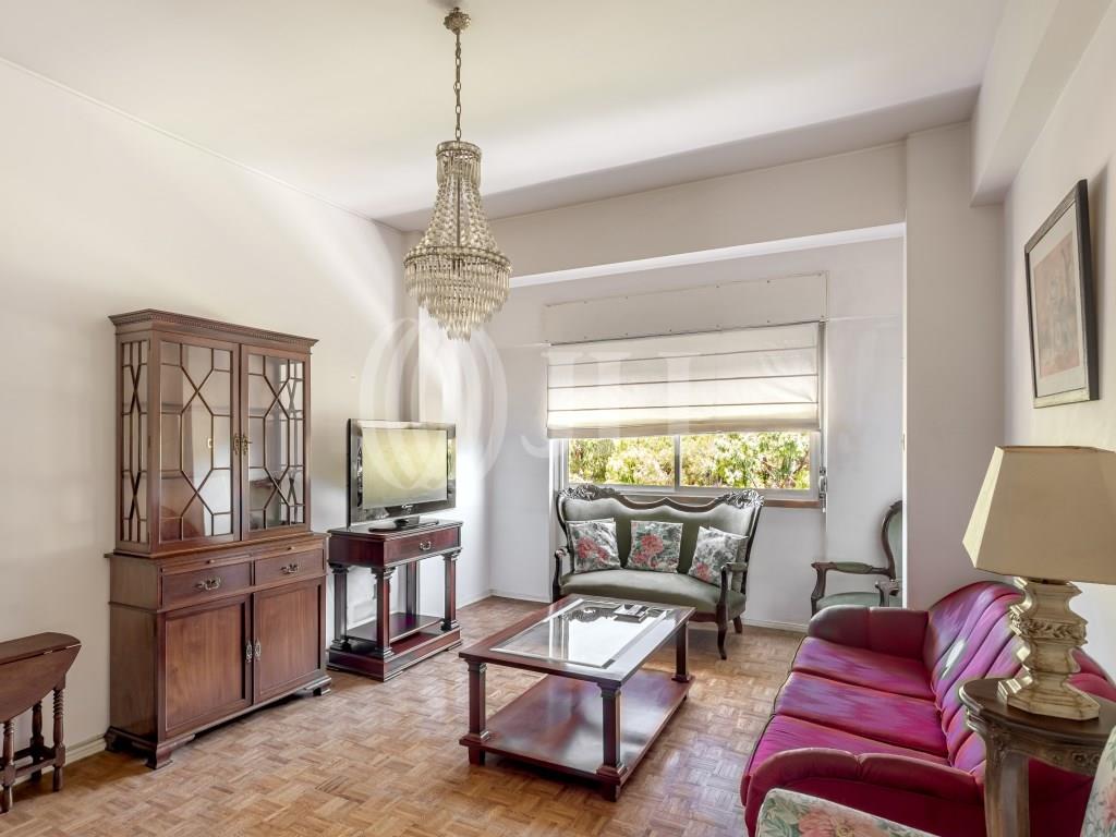 Compra: Apartamento (1500)