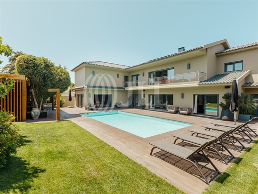 7+1-Bedroom villa, garden, pool, in Birre, Cascais