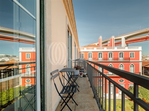 5-Bedroom apartment, penthouse, duplex, in Lisbon