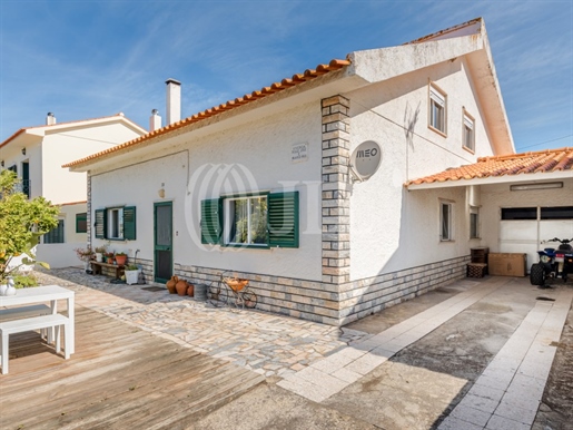3-Bedroom villa located in the centre of Carvalhal