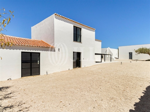 4 bedroom house, with annex,in Sta. Bárbara de Nexe, Algarve