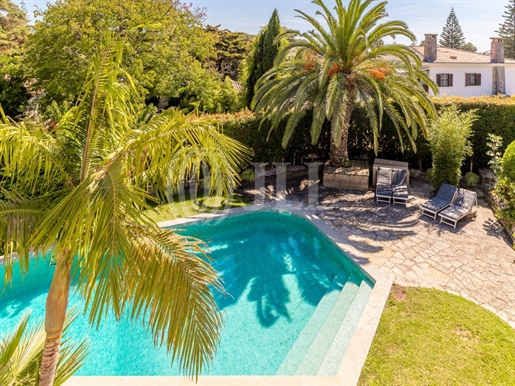 Moradia T6 com jardim e piscina em Birre, Cascais