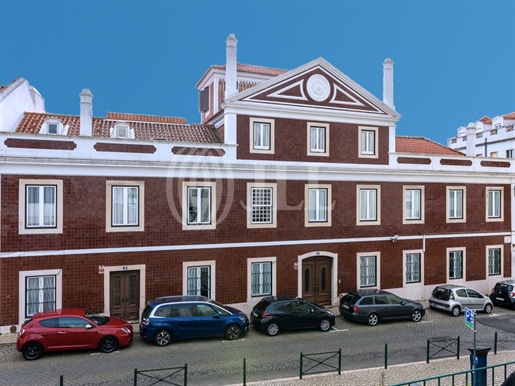 19Th-Century mansion with garage, in Estrela, Lisbon