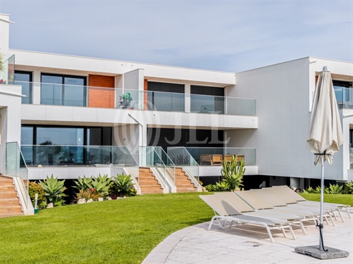 4-Bedroom villa in a condominium with sea view in Oeiras