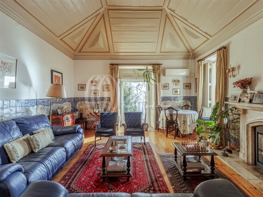 4 bedroom apartment, with river view, Costa do Castelo, Lisbon