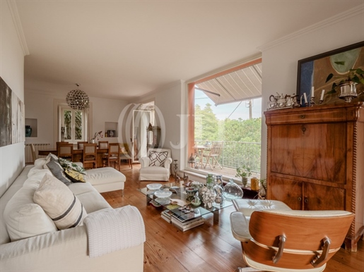 4+3 bedroom villa, with sea view, in Cascais