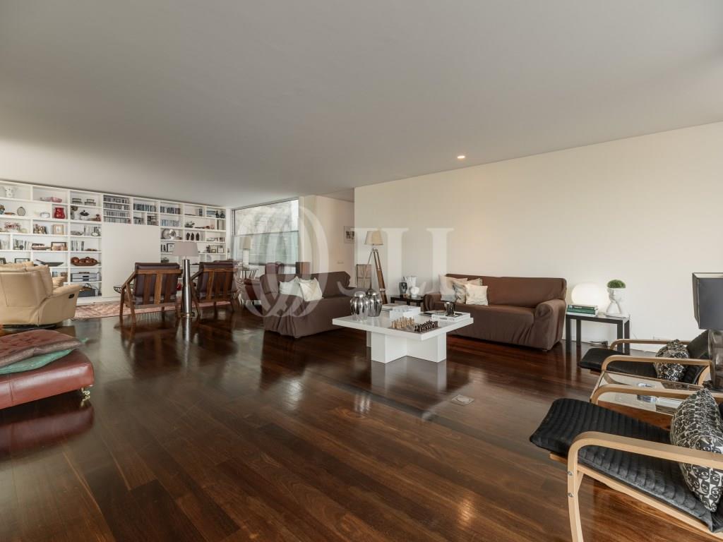 4 bedroom villa with pool and sea views, in Funchal, Madeira