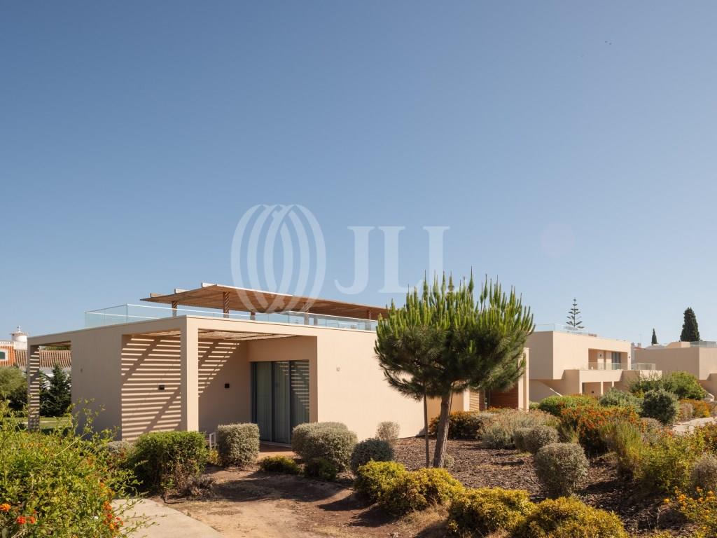 Compra: Apartamento (8400)