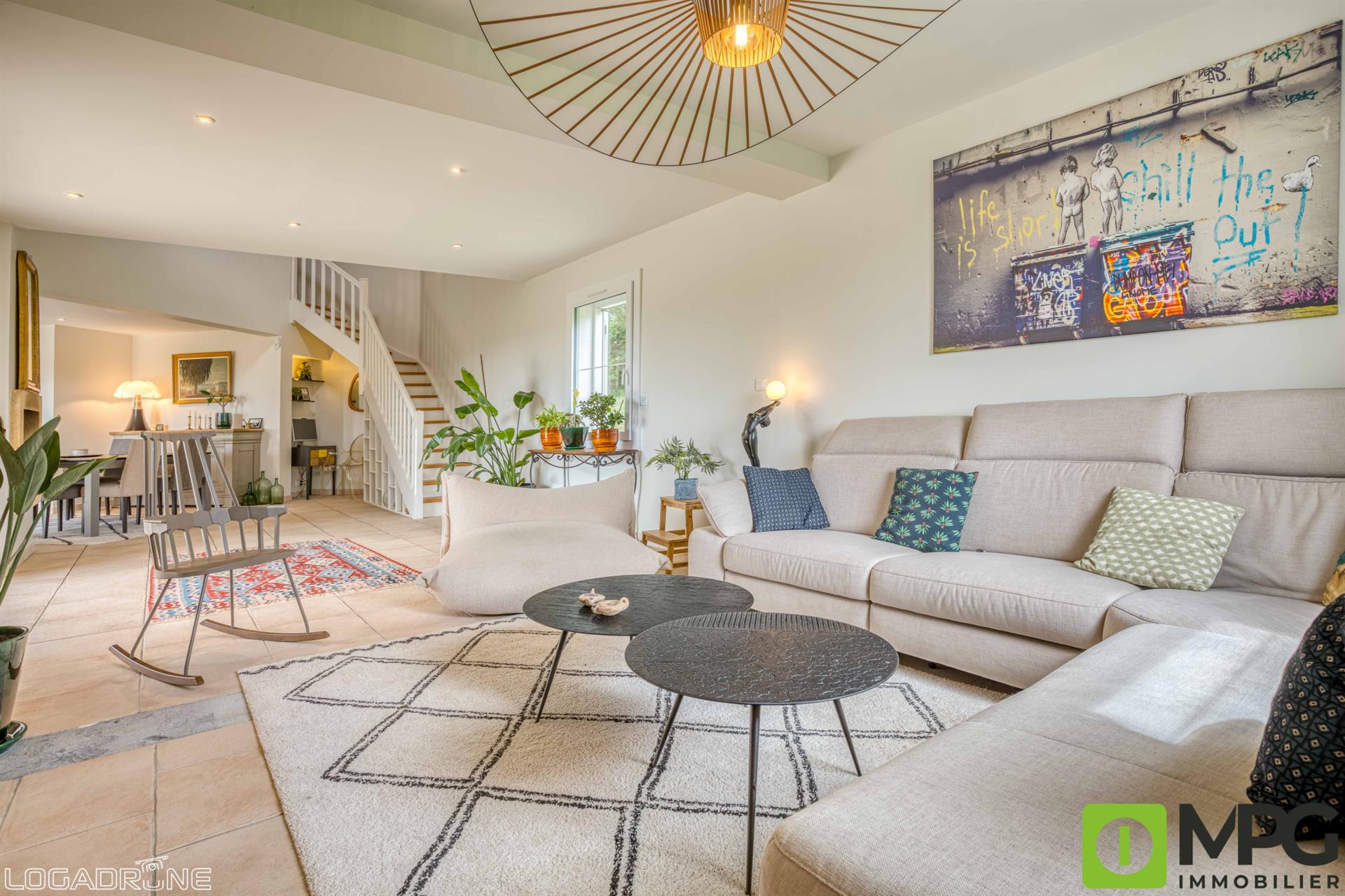 Villeneuve Sur Lot, contemporary house of about 170 m2 with 5 bedrooms, garage and swimming pool wi