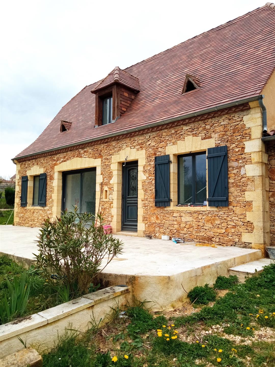 4 room house with land 3 minutes from Sarlat city center