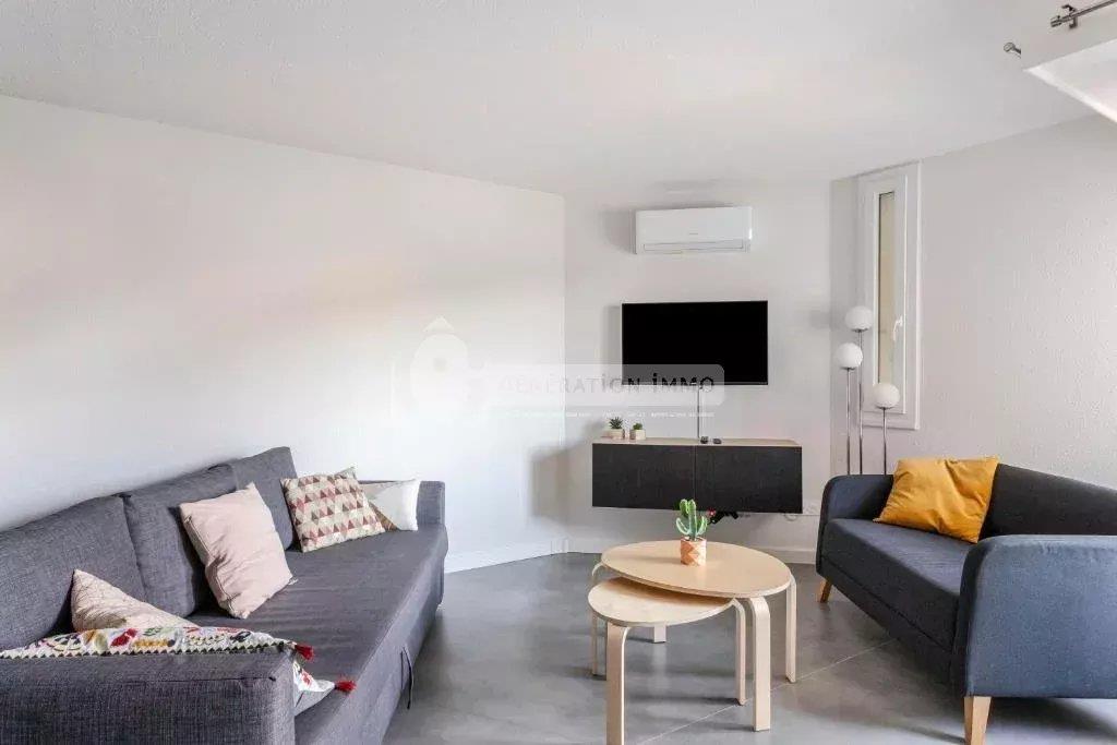 Furnished T3 apartment - Les Baux-de-Provence,