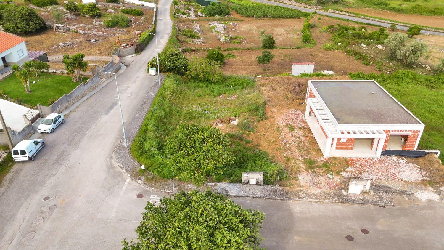 Plot in Reguengo Grande W/Approved Project
