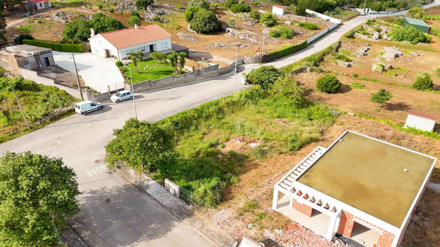 Plot in Reguengo Grande W/Approved Project