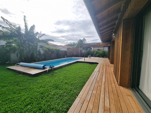 Maison ossature bois T4 107m² piscine jardin paysagé