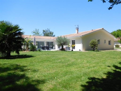 Hus til salg Saint-André-de-Cubzac