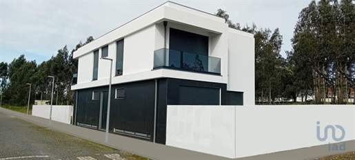 Casa / Villa T4 em Aveiro de 222,00 m²