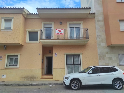 Duplex à vendre dans un quartier calme d'Almoradí