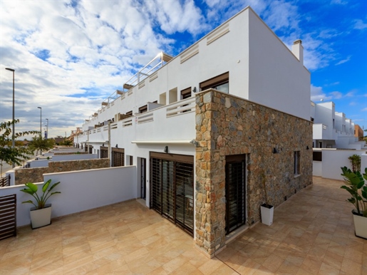 Complejo residencial con piscina y cerca del mar en Pilar de Horadada