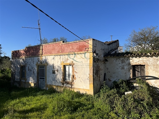 Plot with ruin, for sale, located in urban area
