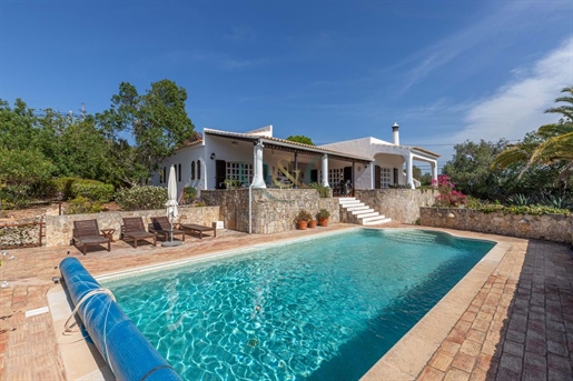 Two charming 2 bedroom villas for sale in Loulé