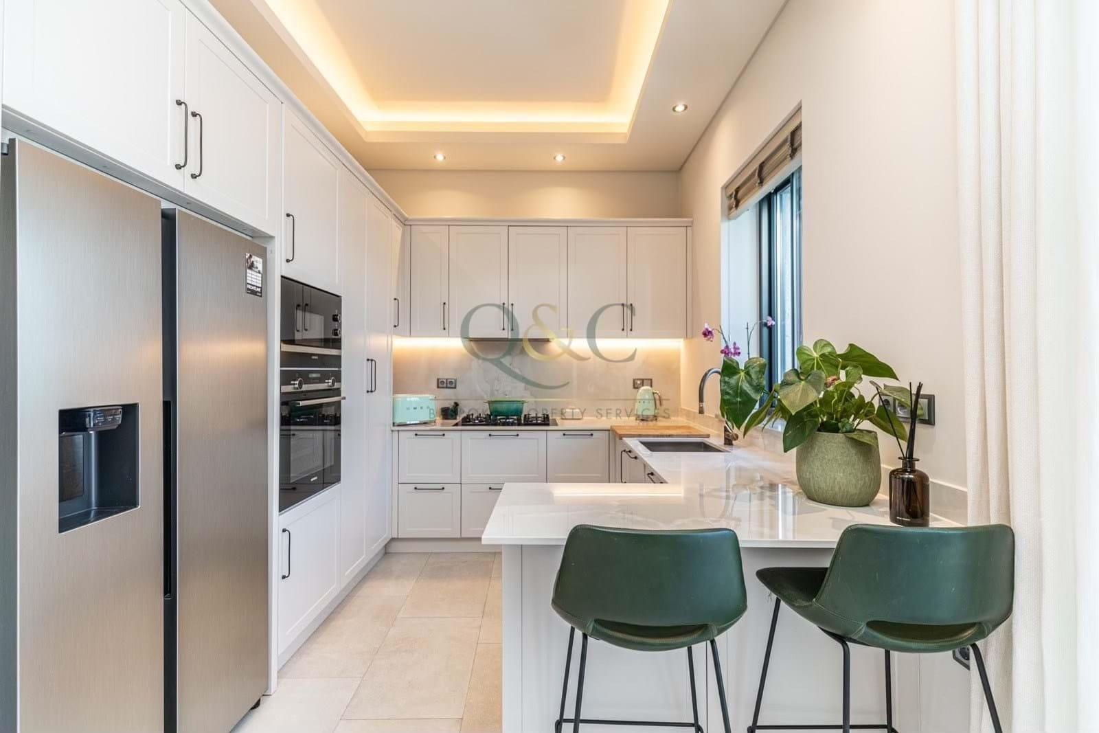 Charming contemporary semi-detached house close to the centre of Loulé