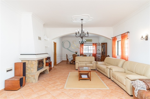 Serene 6-Bedroom Villa with Beautiful Country Views close to Loulé