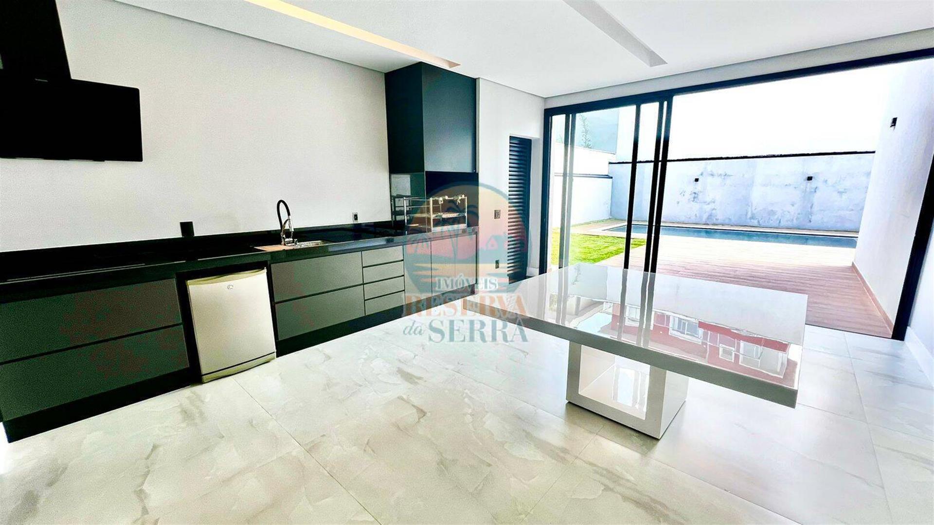 Purchase: House (13211-000)