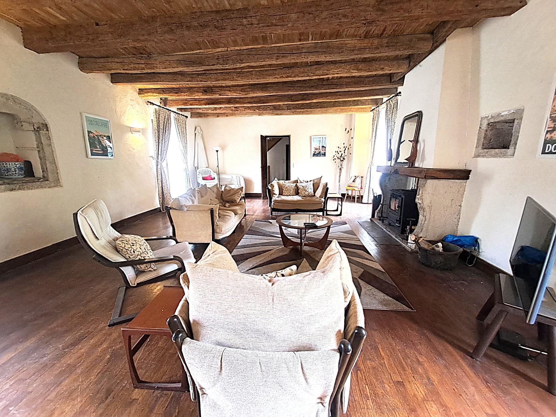 Charmante maison du XVIIIe siècle avec piscine, 5 min de Gourdon