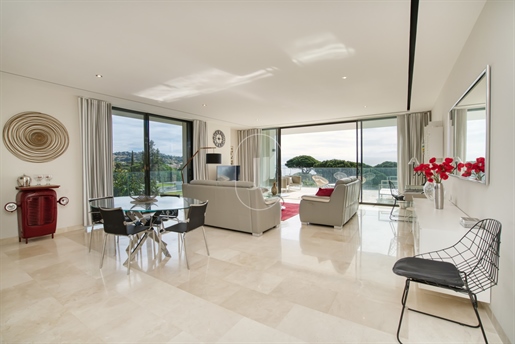 Appartement de haut standing vue mer en vente à Sainte-Maxime