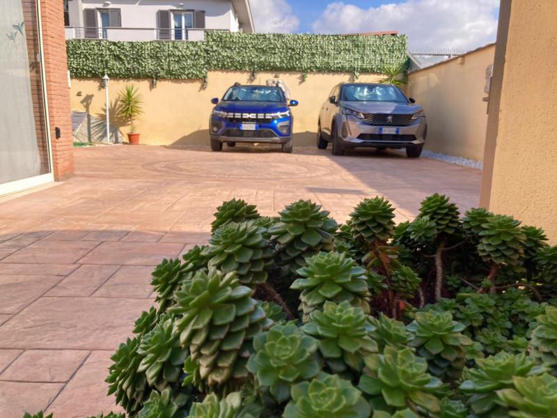 Purchase: House (00042)