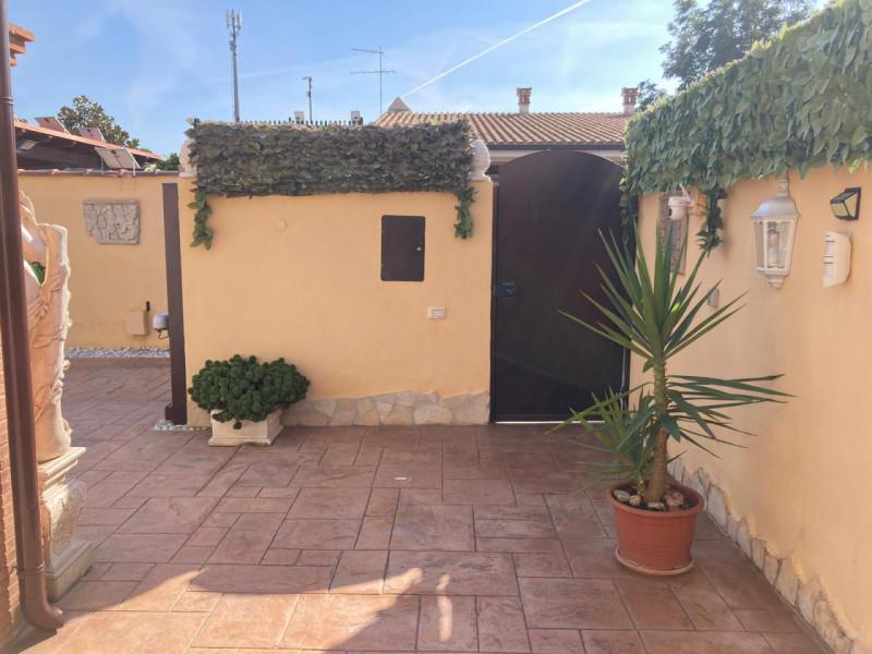 Purchase: House (00042)