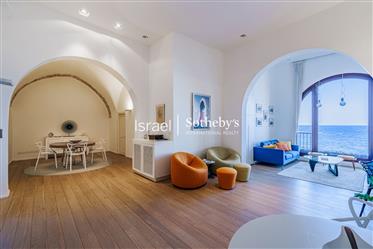 Luxury Seafront Apartment at the Port of Old Jaffa 