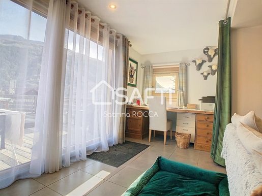 Charming House with Independent Apartment Near City Center