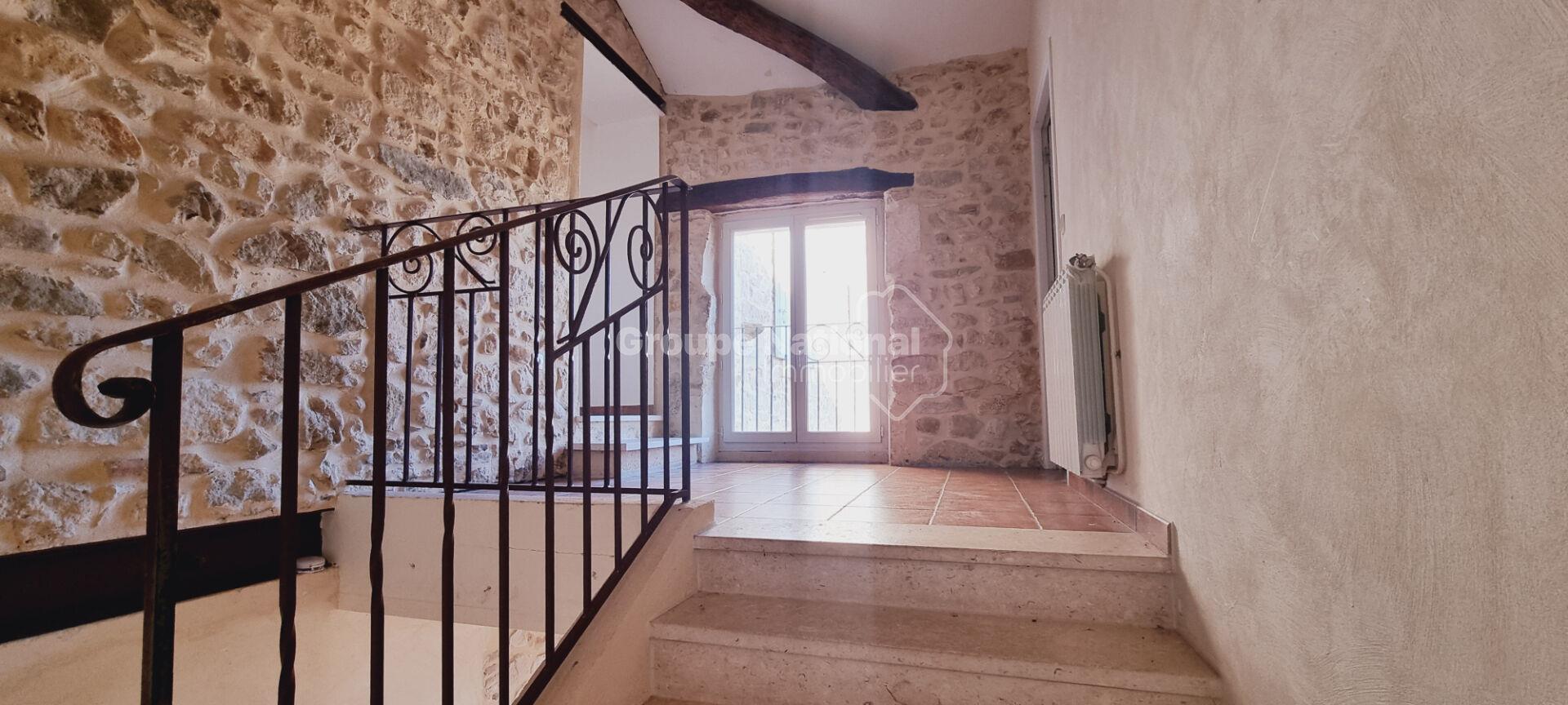 Mas of 177m² with a view of Goudargues