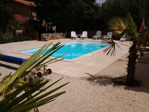Villa 6 bedrooms, swimming pool, on a plot of 1891m² (possibility of 2 dwellings)