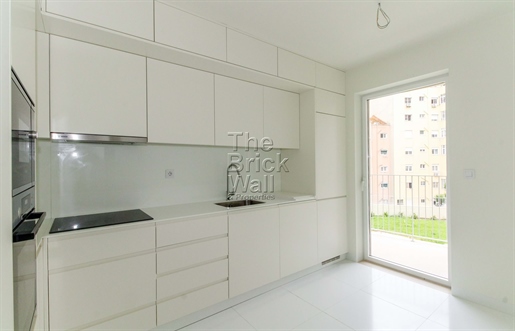Compra: Apartamento (1700-041)