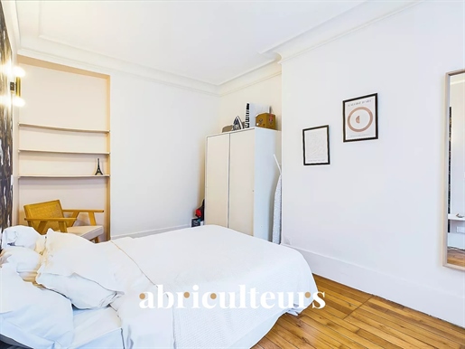 Charming 1-Bedroom Apartment in Paris 9ème