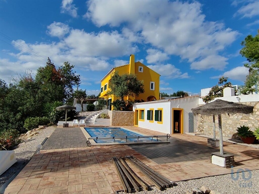 Casa / Villa T3 em Faro de 264,00 m²