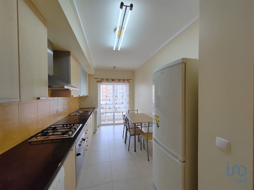 Appartement T2 à Faro de 90,00 m²