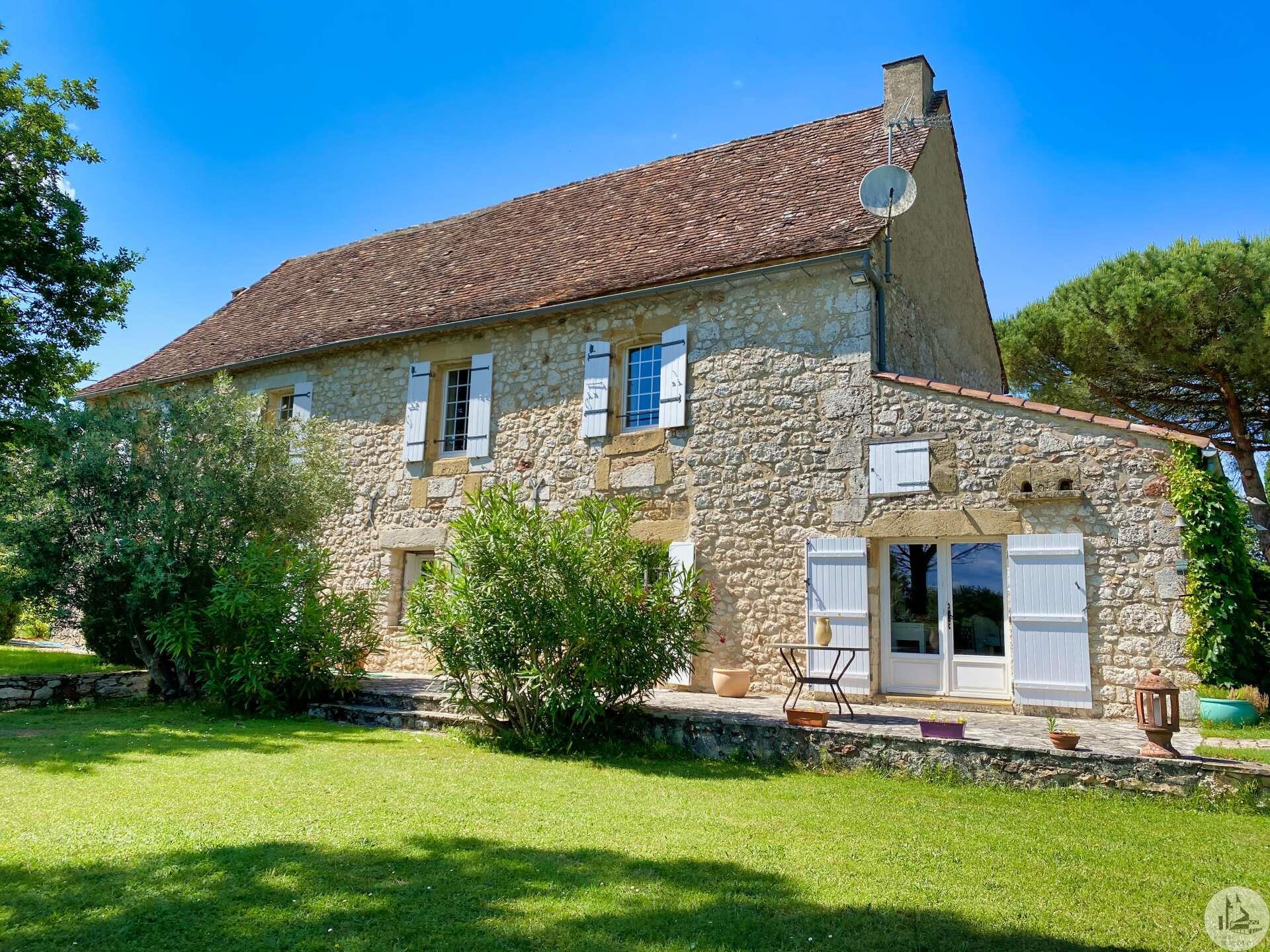 Character house near Issigeac - gorgeous garden