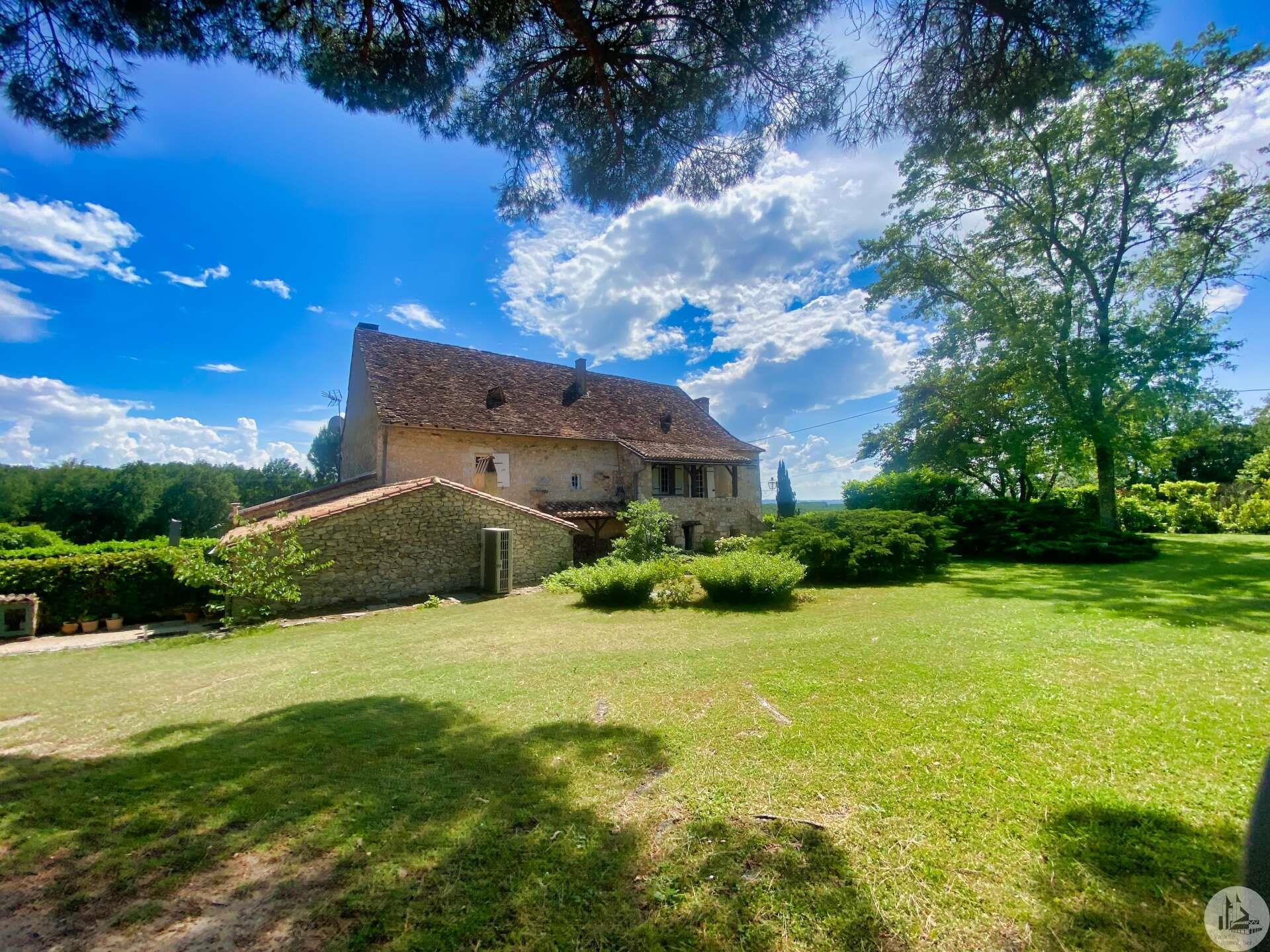 Character house near Issigeac - gorgeous garden