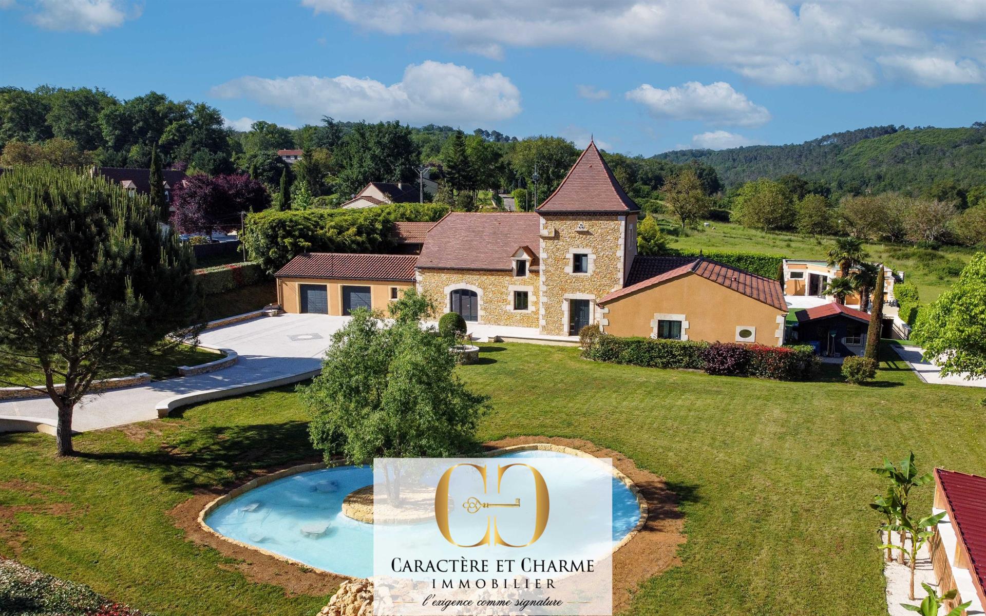 Maison à vendre, 316m², Gourdon