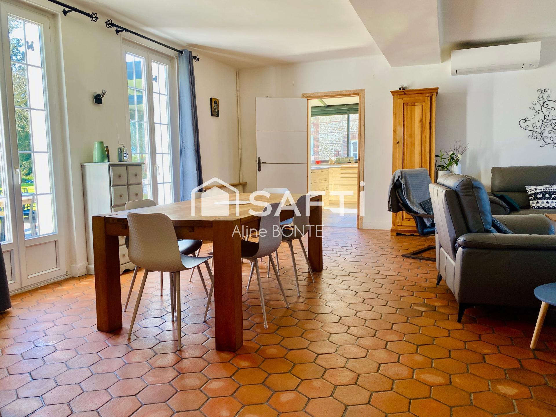 Purchase: Luxury property (27160)