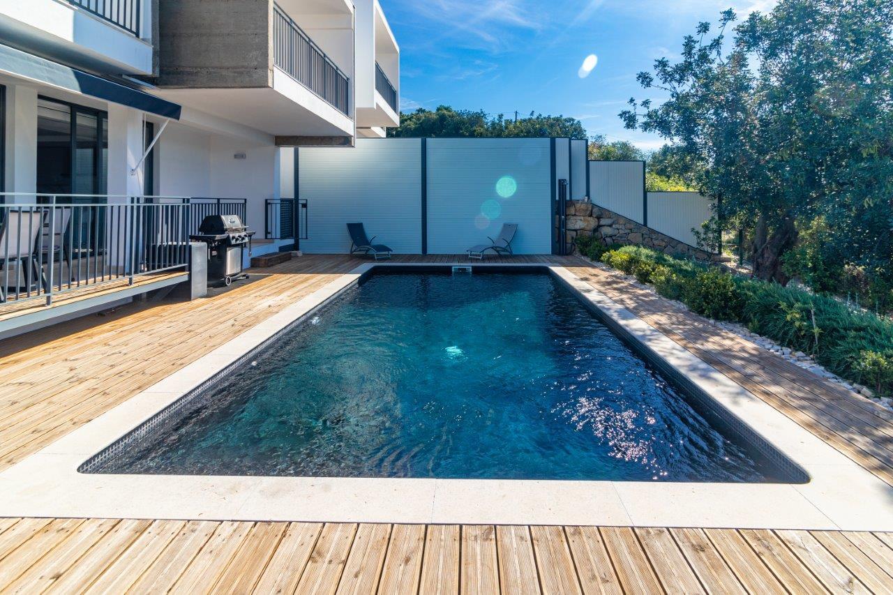 Magnifique villa contemporaine de 4 chambres avec piscine, sous-sol total, jardin - localisée à São 